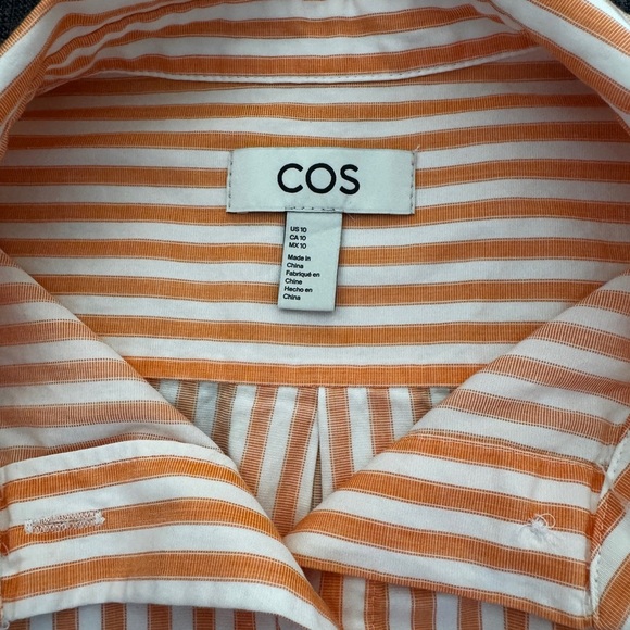 COS
Wide-Sleeve Cropped Shirt Size US 10 - Picture 9 of 10